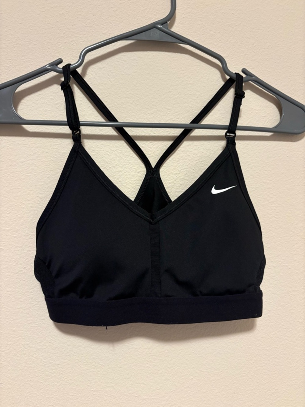 Nike Black Cross-Back Light Support Sports Bra